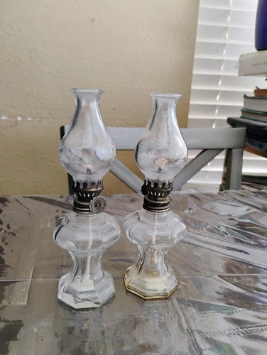 Two Mini Decorative Princess House Exclusive Oil Lamps Made In Taiwan