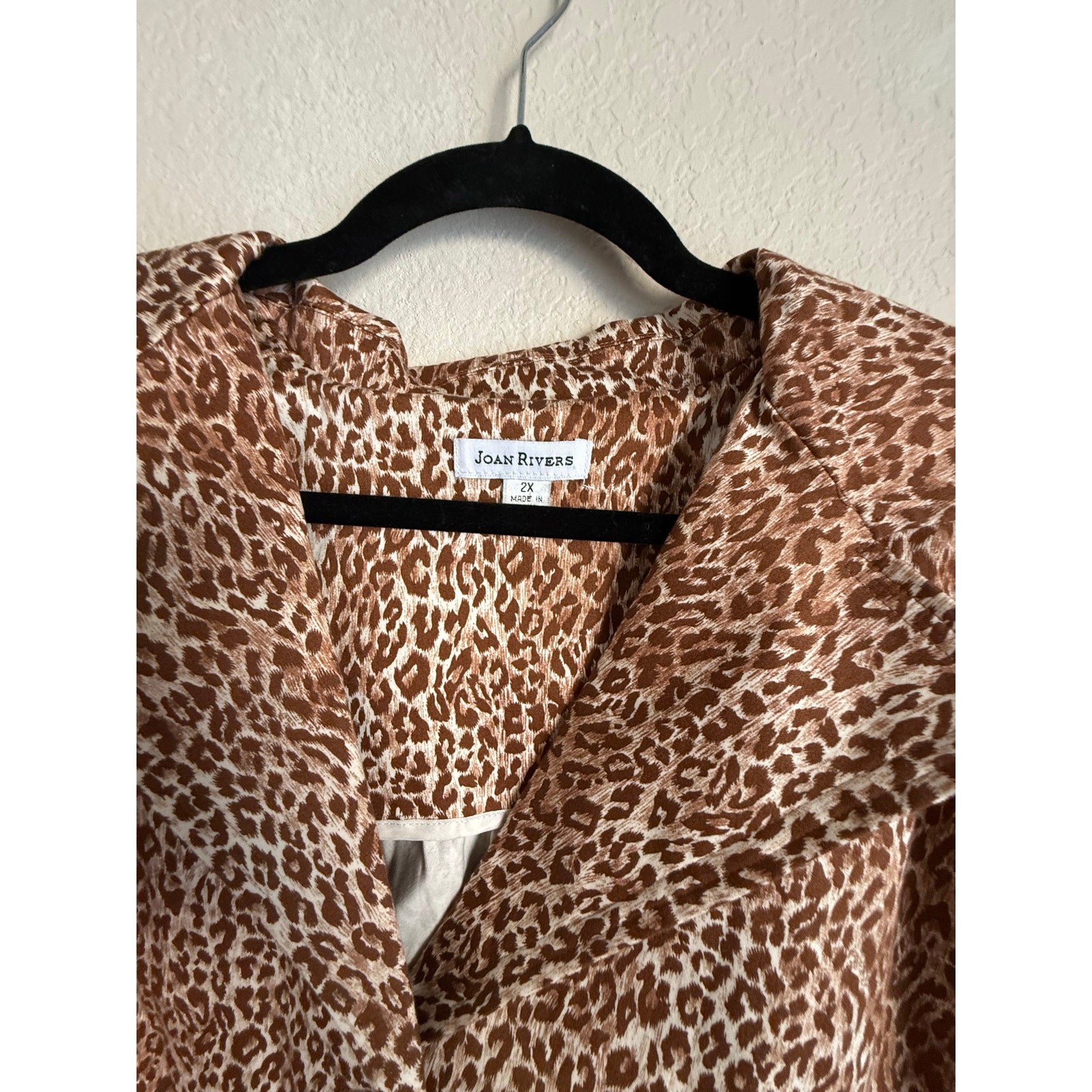 Joan Rivers Animal Print Button Front Blouse Jack… - image 3