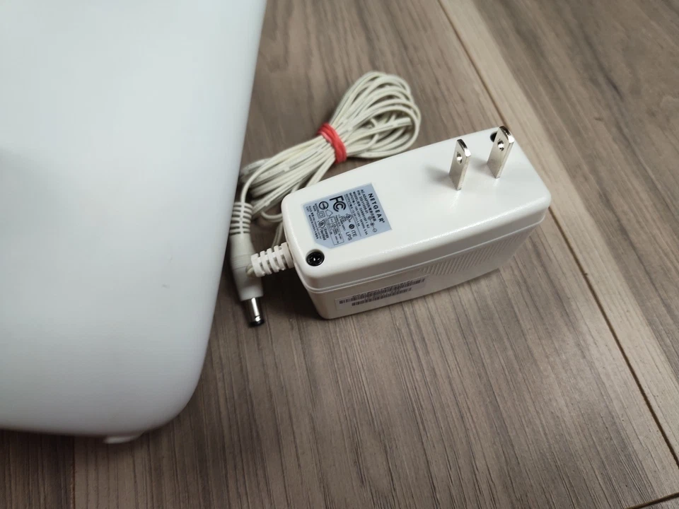 NETGEAR Orbi RBR20 Satellite Home Mesh WiFi Tri-band AC2200 Router Tested Works - Image 3 of 4