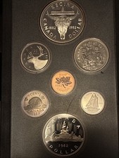 1982 Royal Canadian Mint  7 Coin Silver Dollar Set In Original Box
