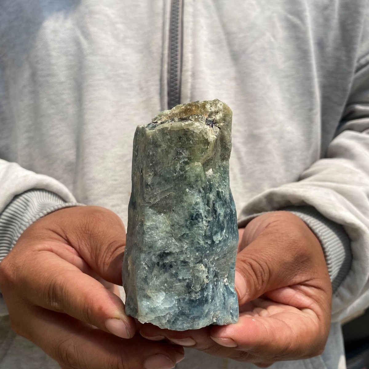 水晶　bareー 1255g Large Raw Natural Blue-Green Aquamarine Beryl Crystal