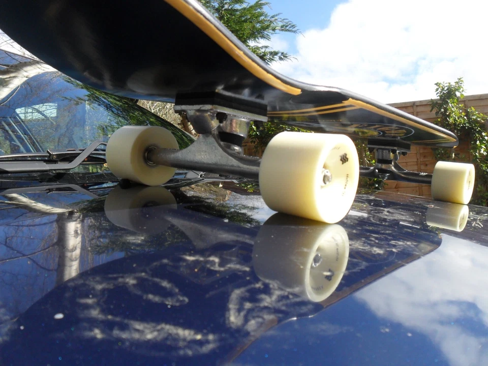 Complete skateboard custom ELEMENT x YOW CUSTOM POOL CRUISER UK EBAYER 21 YEARS - image 2 of 4