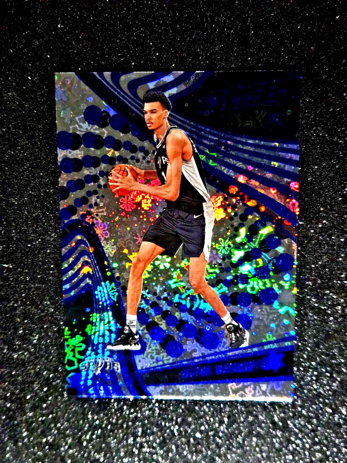 2023-24 Panini Revolution Victor Wembanyama Rookie Holo Foil Winter RC #104 💥 view 10