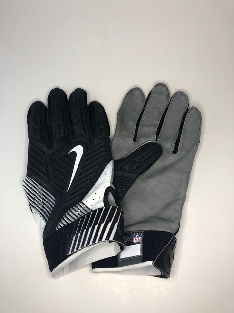 nike d tack gloves