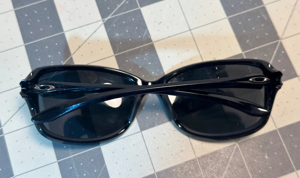 🕶️¡Solo marco!  Gafas de sol negras pulidas Oakley Cohort OO9301-04 62-14 130 Foto 3 de 4