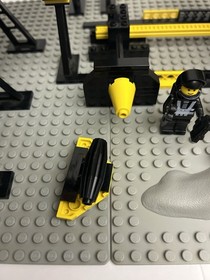 LEGO Space: Message Intercept Base (6987) READ DESCRIPTION Incomplete