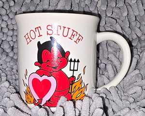 VintageWallace Berrie Hot Stuff Devil Valentine’sDay Coffee Mug 10oz 1981 Korea