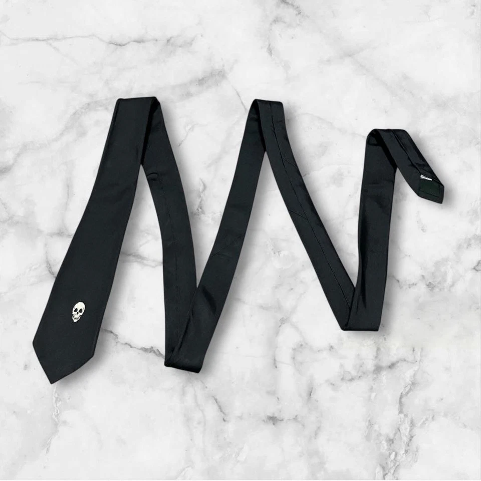 Dior Black Narrow Skull Tie Solid Satin Used - Image 2 of 4