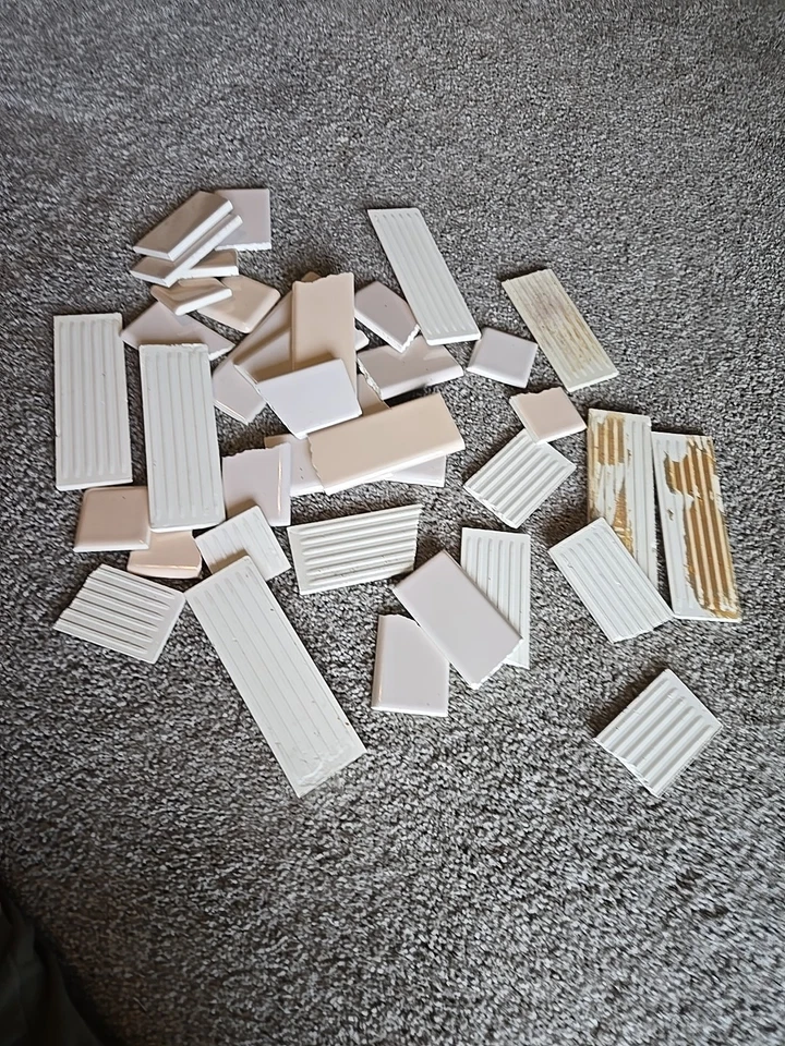 批量 7 张瓷砖和 32 张 破损瓷砖 制作马赛克 DIY 用品 地板 米色 — 第 2/4 张图片