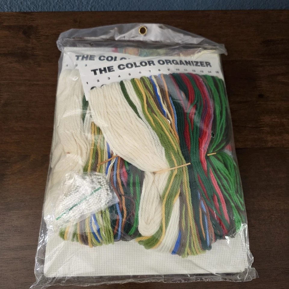 Kit de corona felina festiva con cuentas punto de cruz JCA Needle Treasures 06901 nuevo Foto 2 de 2