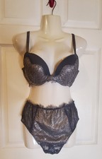 Victoria's Secret Dream Angels Lace Panty Med  Push Up Bra Set 36C NWOT. New