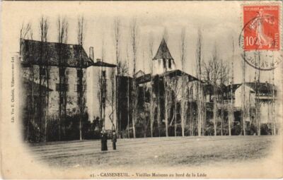 CPA AK Casseneuil Vieilles Maisons au bord de la Lede FRANKREICH (1172178)