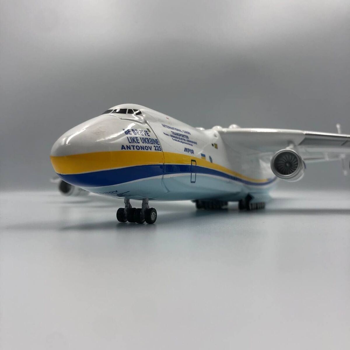 Official Exclusive model Antonov 225 Mriya scale 1/200 Official Exclusive model Antonov 225 Mriya scale 1/200