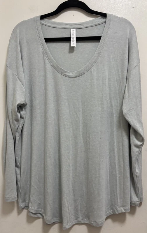 athleta scoop neck ribbed stretch athletic shirt