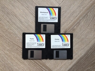 Commodore Amiga 600 Workbench 2.05 Disks Fonts & Extras - Black Edition funktionstüchtig