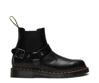 dr martens wincox black leather harness chunky chelsea boots