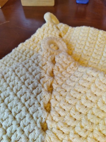 Set of 5 Crocheted Multi-Color PotHolders, Never used but washed 1x, See Pics! - Picture 4 of 10