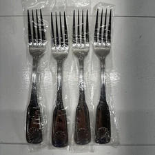 World Tableware COQUILLE Shell Dinner Forks Stainless Set Of 4 NEW