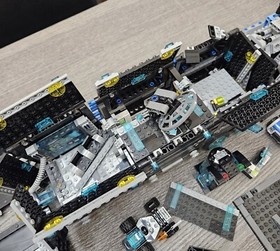 Lego Set Lot of 10+ Sets Star Wars Combat Frigate Ninjago Temple 70751