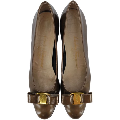 Scarpe eleganti vintage Salvatore Ferragamo bronzo Vara fiocco décolleté donna 8,5 Italia - Foto 11 di 13