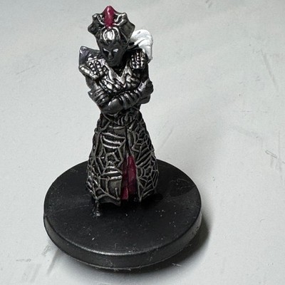 Dungeons & Dragons D&D Miniatures Desert Desolation DROW SPIDER PRIESTESS #47 NC