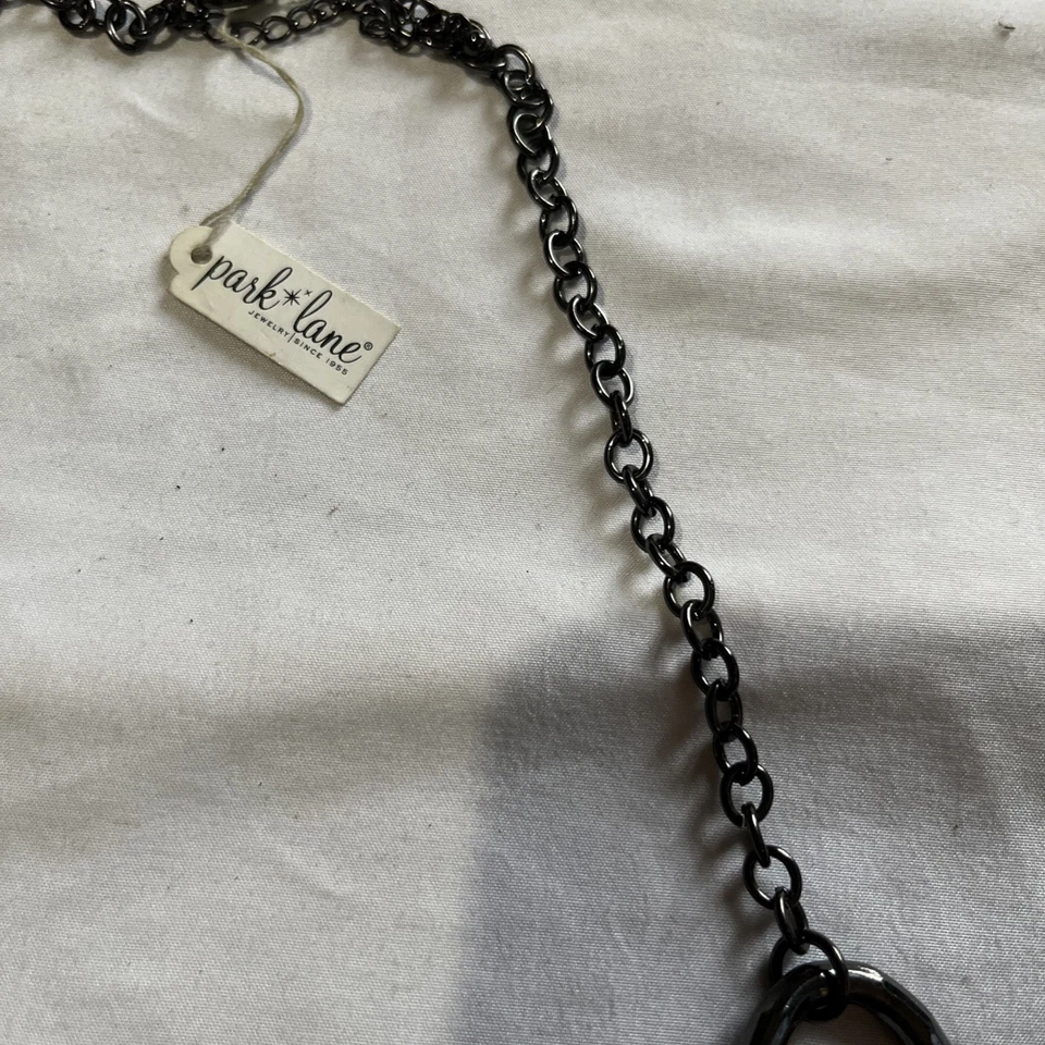 Collar Joyería Park Lane, Color Negro NUEVO con Etiqueta (Bonito) Foto 4 de 4