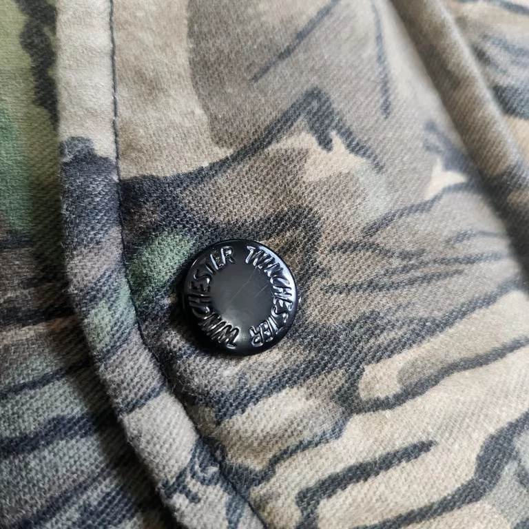 Vintage Winchester Conceal Camo Reversible Hunting Vest Jacket Large Worn - Image 2 of 4