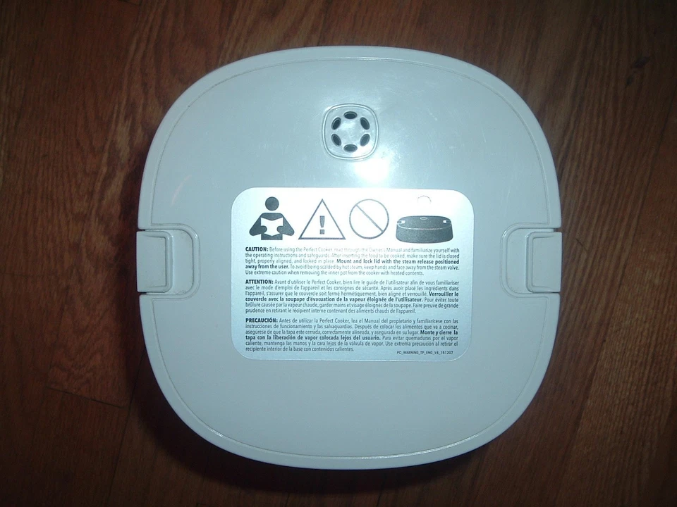 Cook's Essentials 5 Cup Digital Perfect Cooker Hot Rice & More White - Image 3 of 4