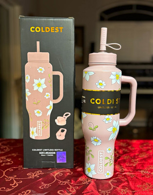    COLDEST LIMITLESS 46 OZ   SOFT MEADOW   . Comes with 3 lids