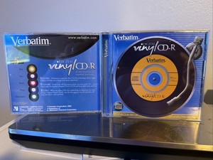 Verbatim Digital Vinyl CD-R  4 Pack 80 min 700MB Looks Like A Record!