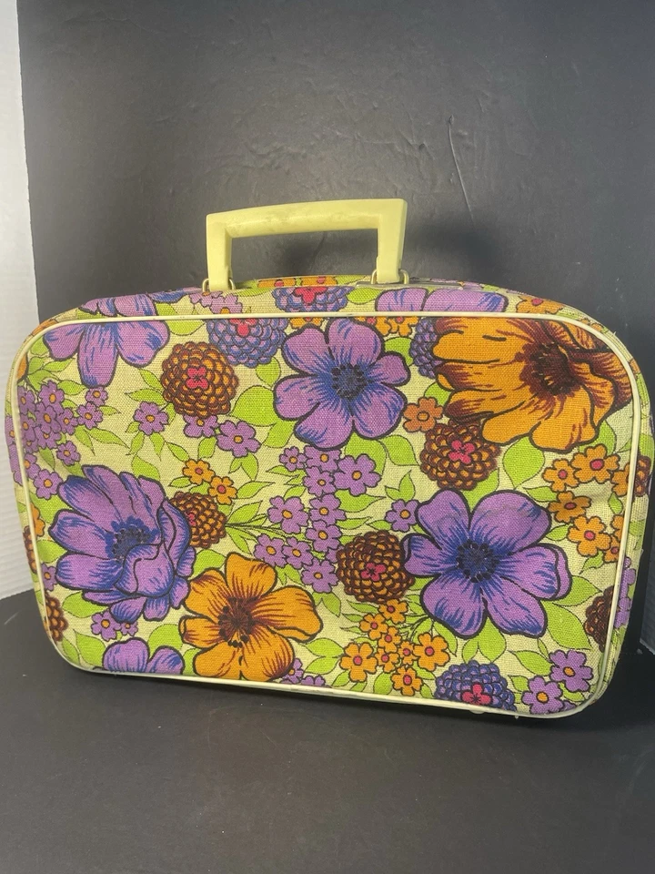 Cloth Suitcase Overnight Travel Bag Flower Power Groovy 1960s Hippie W/Key VTG - Image 2 of 4