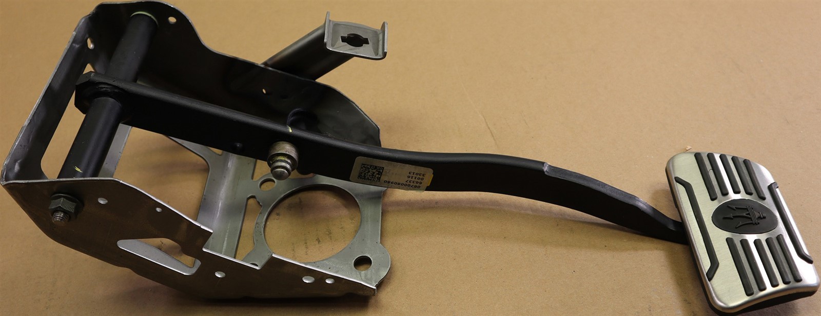 2014 Maserati Ghibli Brake Pedal 68194136AB NOS OEM