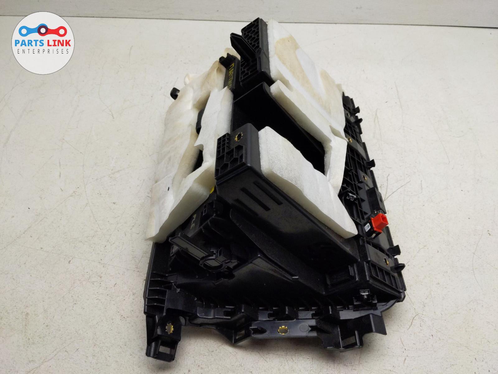 2016-2020 BENTLEY BENTAYGA RIGHT DASH GLOVEBOX STORAGE TRAY TRIM LID ASSEMBLY RH