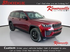 2026 Jeep Grand Cherokee Laredo Altitude