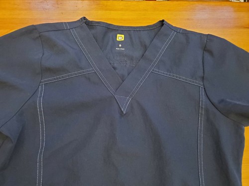 WONDER FLEX DARK BLUE WOMENS SCRUB TOP Size S - Picture 2 of 5