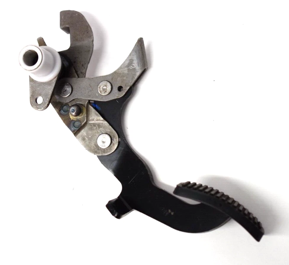 Fiat 500 on sale clutch pedal