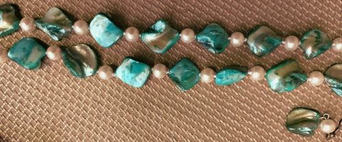 Turquoise Abalone Shell Necklace, 2 Bracelets, and Earrings - Picture 8 of 11