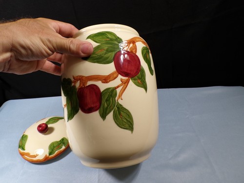 Franciscan Apple Pattern Large Covered Cookie Jar 10 1/4" Tall - Picture 2 of 10