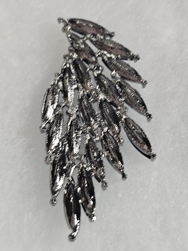 Silvertone Blue Carnival Glass Feather Design Drop Statement Earrings - Picture 7 of 7
