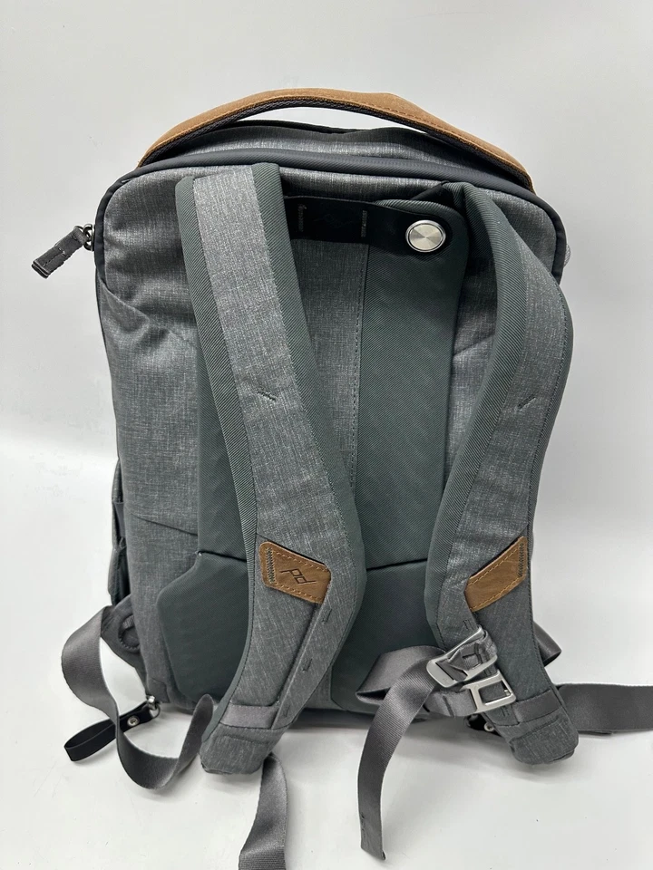 PEAK DESIGN Everyday Backpack Zip 15L Ash Camera Bag Travel Outdoors NWT - Image 4 of 4