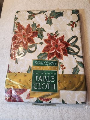 NOS Vtg Sarah Lynn's Christmas Vinyl Oval Tablecloth Poinsettias & Holly