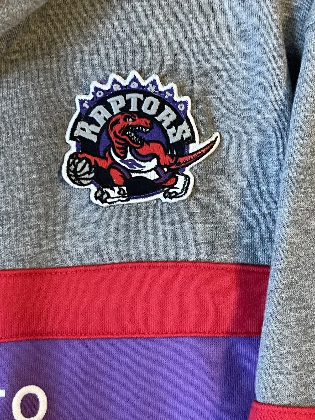 Felpa con cappuccio pullover uomo 2XL nuovo senza etichette Toronto Raptors Mitchell & Ness Head Coach