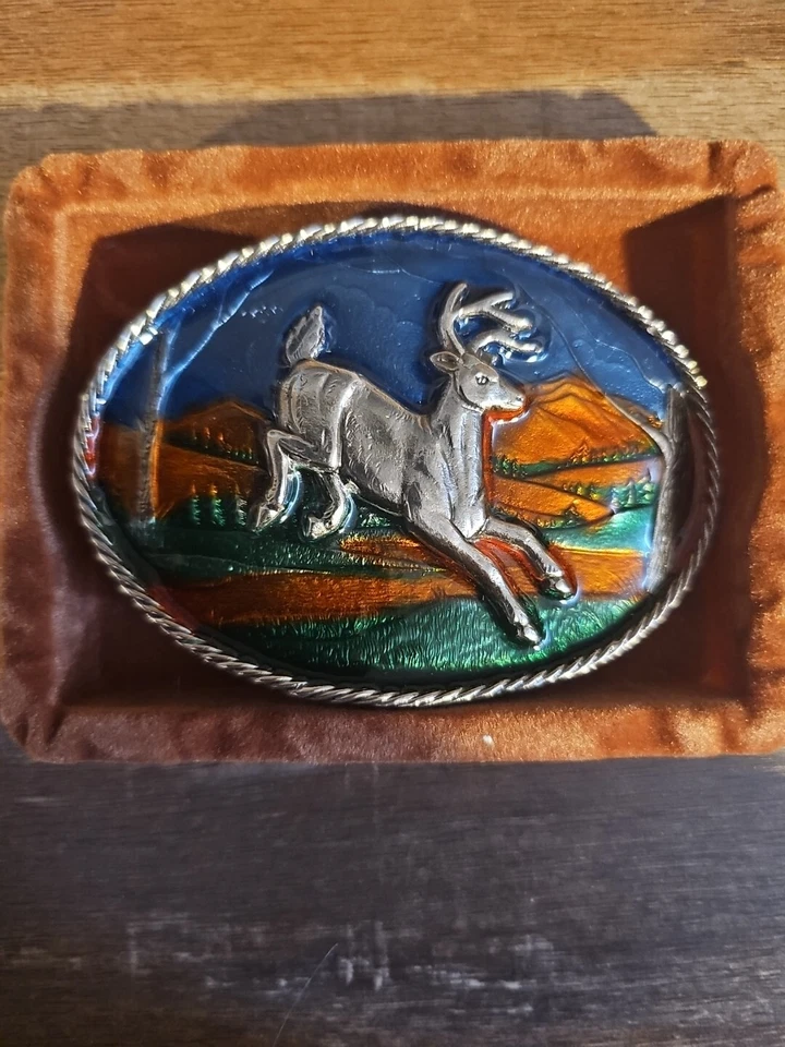 Hebilla de cinturón colorida de latón para caza de ciervos de colección rara serie H472 Foto 2 de 4