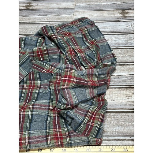 LL Beans Men's Flannel Tradition Fit Gray Missing One Button Size Small - Picture 6 of 7