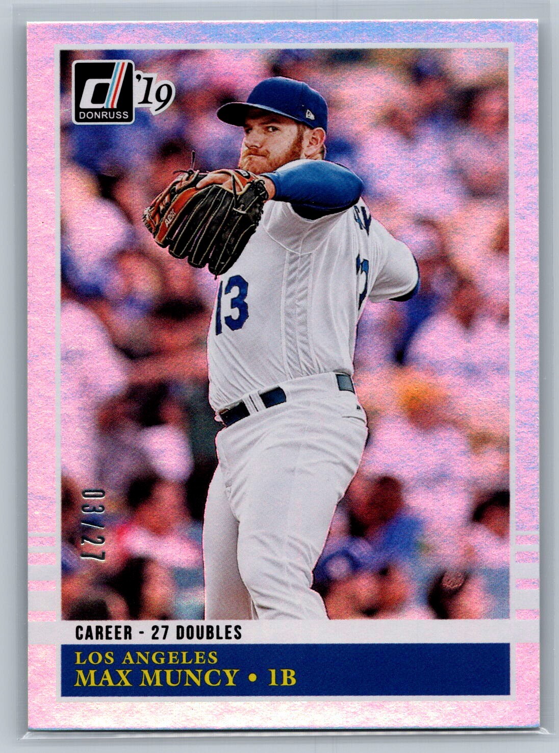 2019 Donruss #211b Max Muncy Career Stat Line Throwing #/27