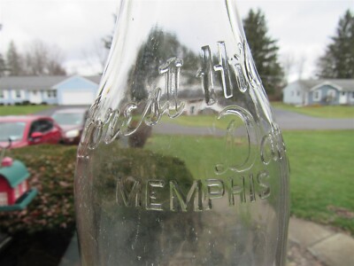 TREQ Milk Bottle Forest Hill Dairy Memphis TN SHELBY COUNTY 1944