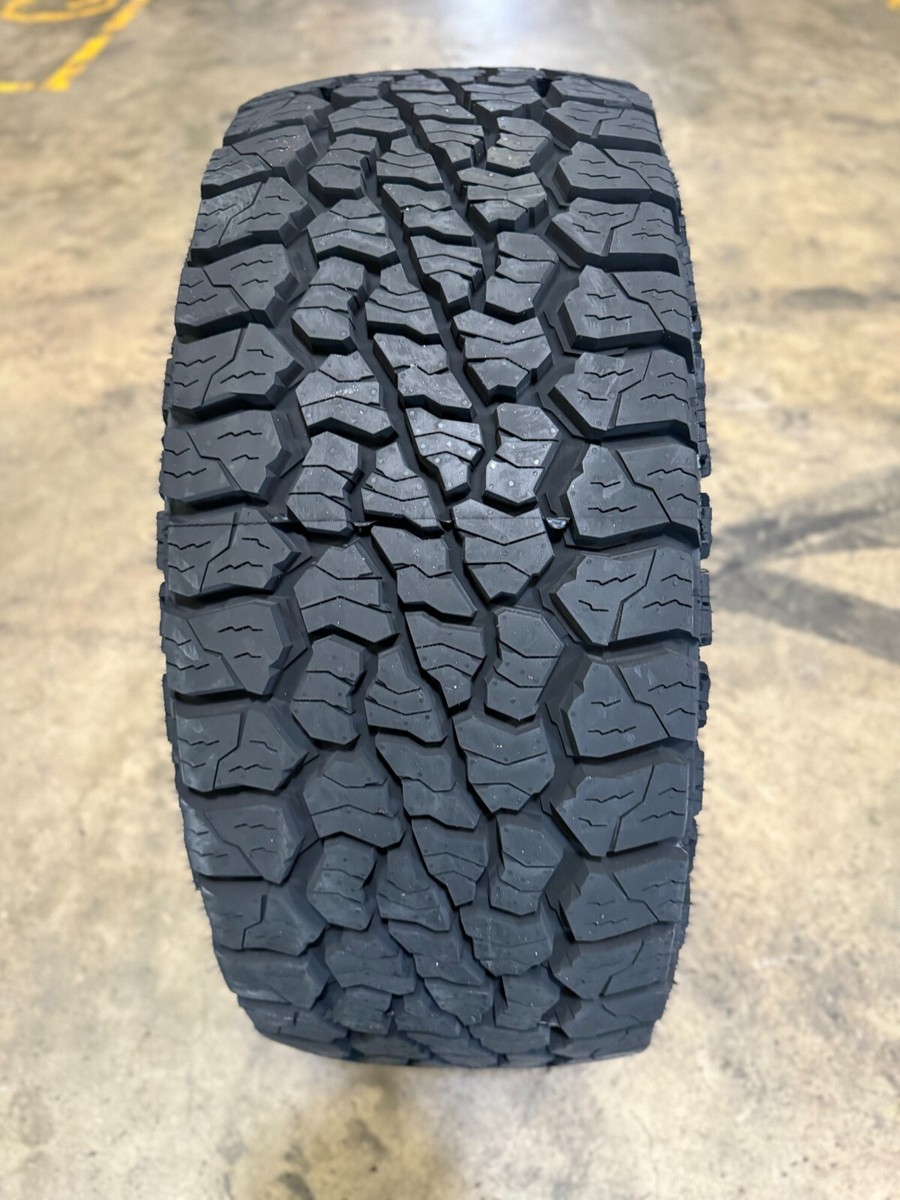 k215／70R16 5 NEW 305/70R16 VENOM SWAMP THING X-A/T ALL TERRAIN 12PLY