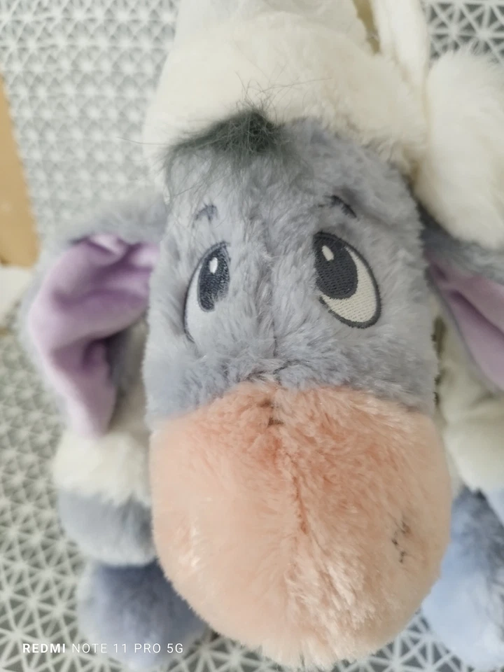 Peluche Bourriquet manteau blanc hotte avec Porcinet Disneyland  éd. limitée - Photo 4/4