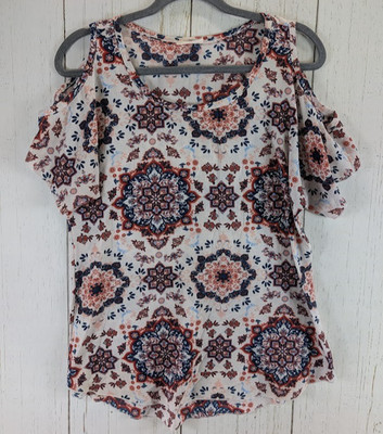 Free Kisses Size Large Multicolor Mandala Pattern Cold Shoulder Short Sleeve Top