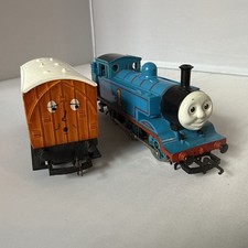 Hornby R351 Thomas the Tank engine OO Gauge Locomotive Early Design & Annie-UK